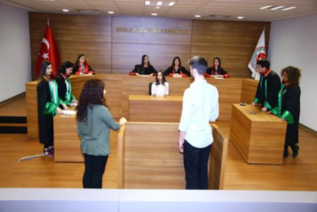 Ticaret odaklı üniversite