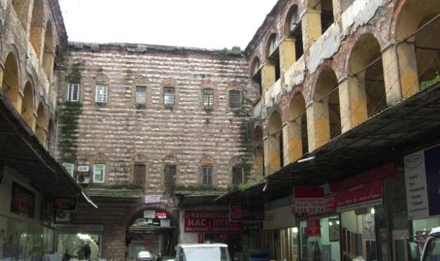 Istanbul's century-old trade monuments: Hans