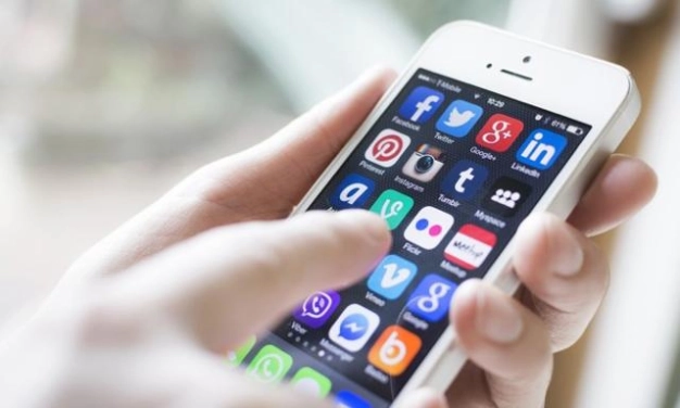 Pazarlamanın yolu   e-muhabbette