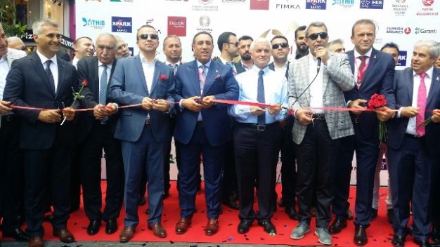 Küresel modanın nabzı Laleli’de attı