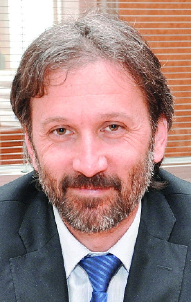 Çiçeği seviyoruz ama pazarı büyütemiyoruz