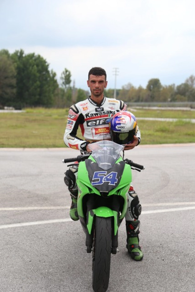 Sofuoğlu, 4’üncü kez dünya şampiyonu