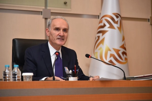 Fed faizde daha ciddi olmalı