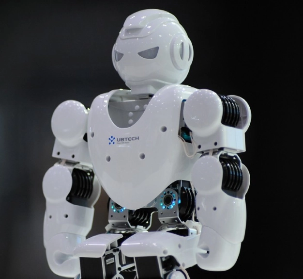 Robot işçiler işbaşı yapıyor