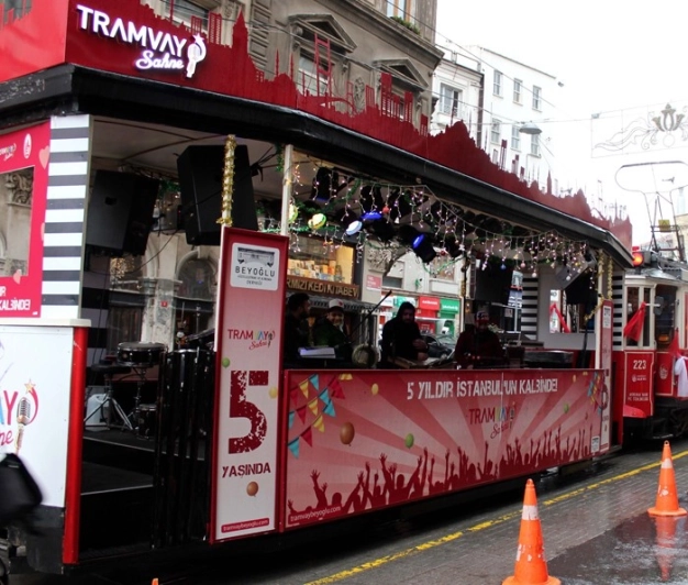 Nostaljik tramvaylar 102 yaşında