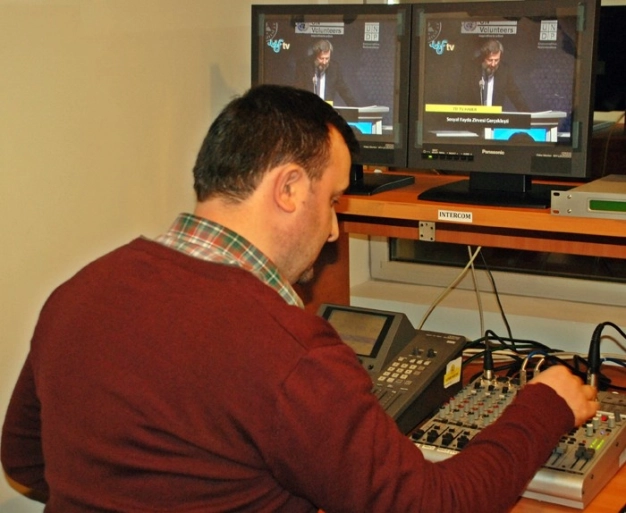 Yeni medyaya nitelikli eleman