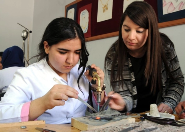 OSB’li mezunlar tezgah başına geçmeye hazır
