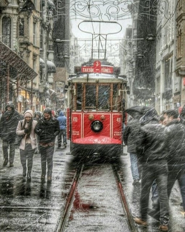 The contest continues #oneistanbul displaying 190,000 photos