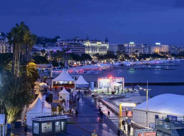 Görenleri büyüledi