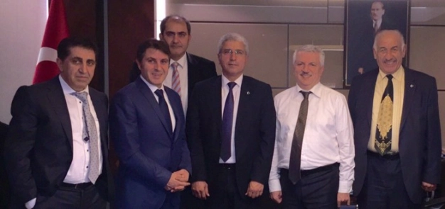 Yeni vesikalıkları fotoğrafçı çekecek