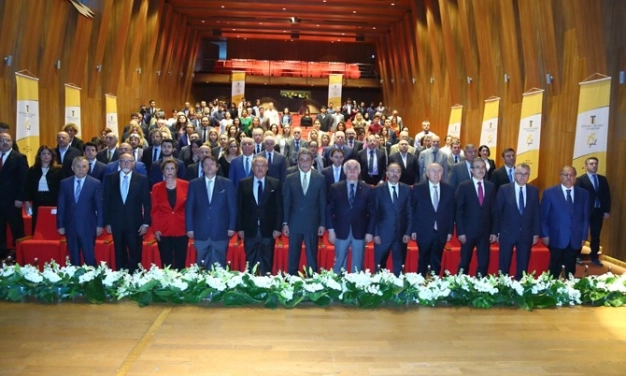 İş dünyasının ilk üniversitesi 15 yaşında