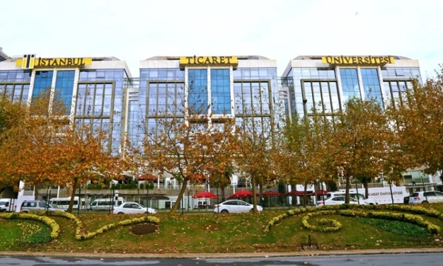 İş dünyasının ilk üniversitesi 15 yaşında