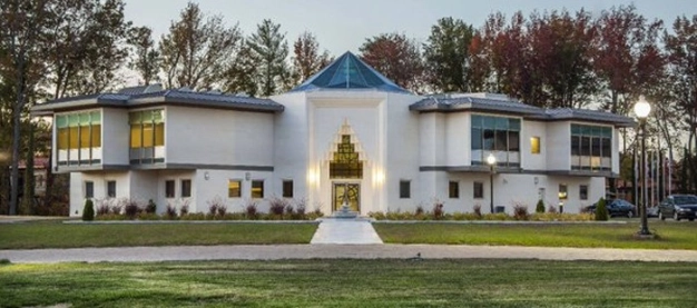 Medeniyetleri buluşturan çifte minare