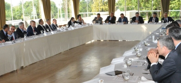 Gümrükler iyileşirse dış ticaret rahatlar