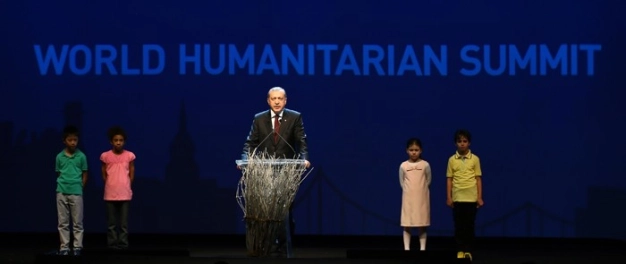 İnsanlık için herkes elini taşın altına koymalı