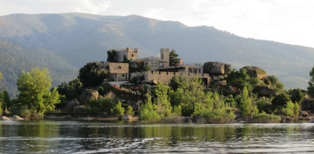 Egzotik adalar ev fiyatına satılıyor