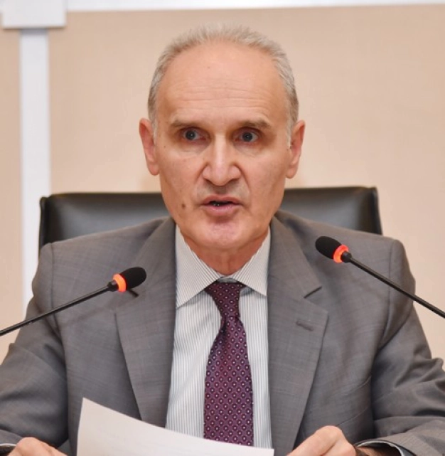 Yeni bir başarı hikayesi yazmalıyız