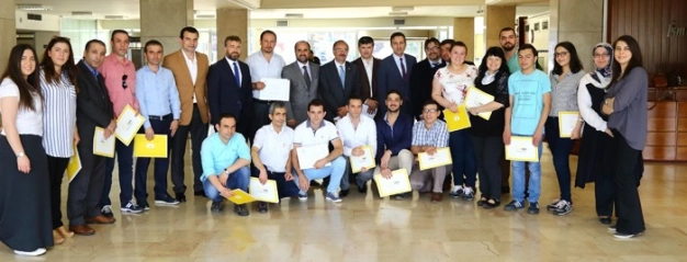 Eğitimli satış danışmanı artıyor