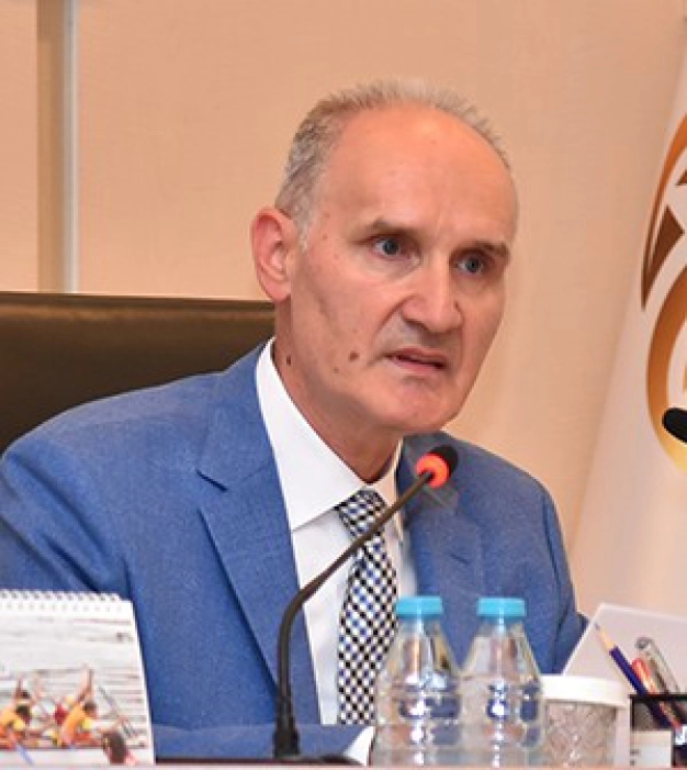 Yelkenler doluyor sıra faizde