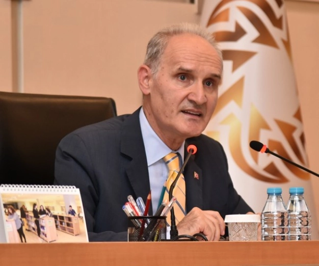 Aramızda hainlere yer yok