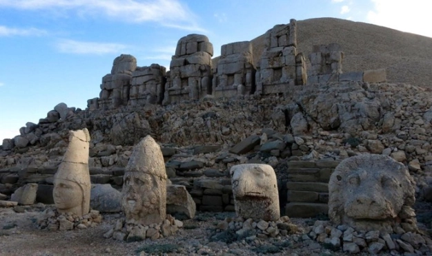 Kralların taşa dönüştüğü yer: NEMRUT