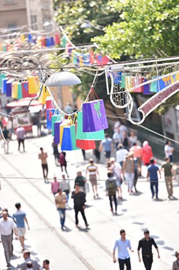 Istanbul exults in the Shopping Fest