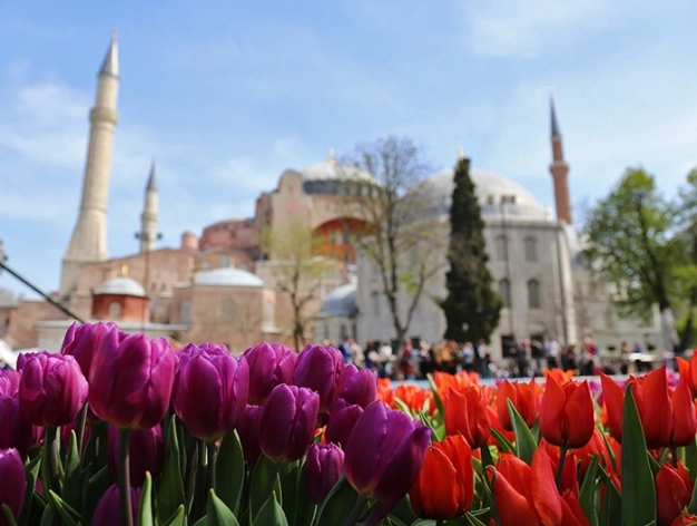 The city where flowers blossom every season ISTANBUL