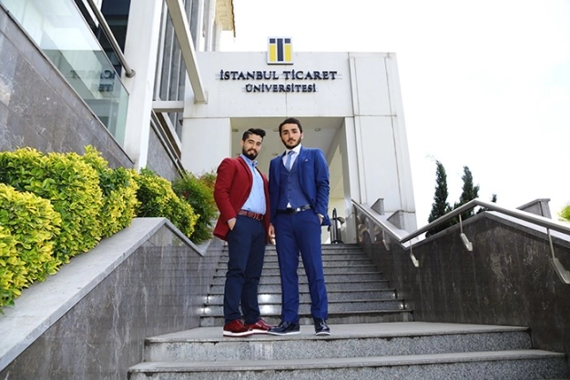 Daha okurken işlerini kurdular