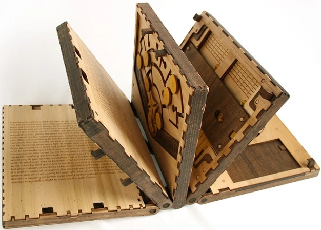 Tahtadan mekanik bulmacaya fon yağdı