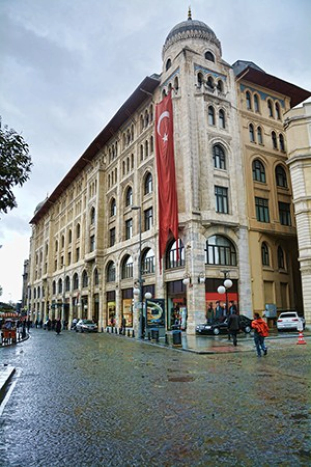 Osmanlı’dan ‘Cumhuriyet’e açılan han