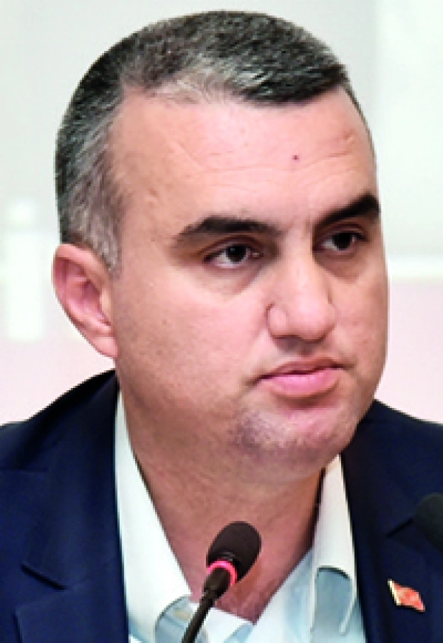 Dünyadaki atalete teslim olmayacağız