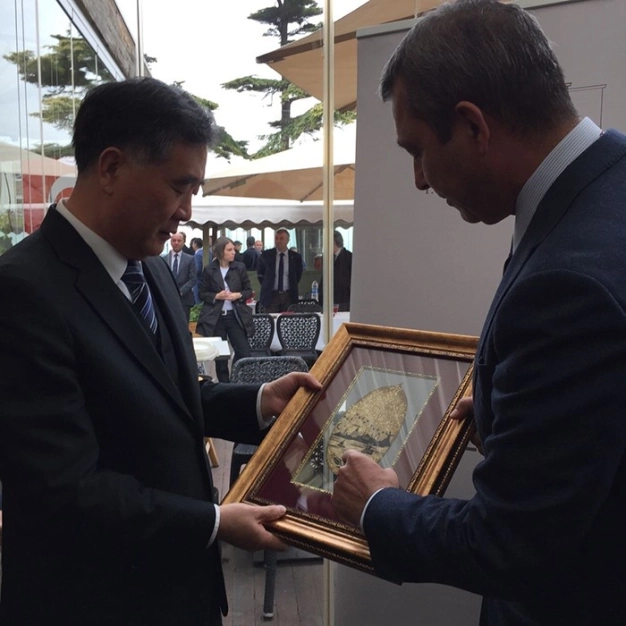 Çağlar, Çin Başbakan Yardımcısı ile bir araya geldi