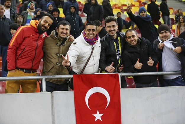 25 bin taraftar Avrupa’ya çıkarma yaptı