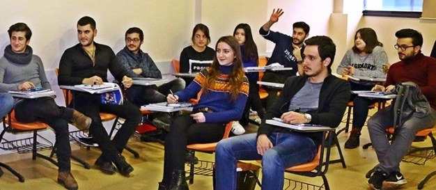 Bir okuldan daha fazlası