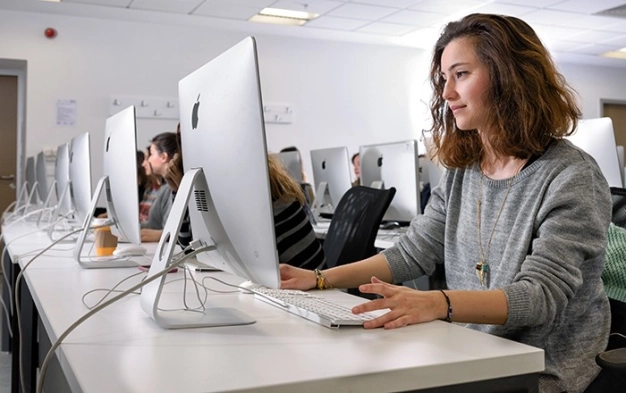 TİCARET’ten başarılı öğrenciye lisansüstü desteği