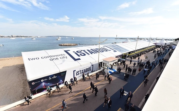 Gayrimenkul devleri 2 kıta tek şehirde