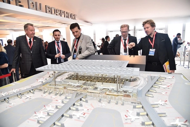 Gayrimenkul devleri 2 kıta tek şehirde