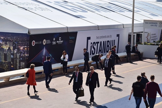 Gayrimenkul devleri 2 kıta tek şehirde