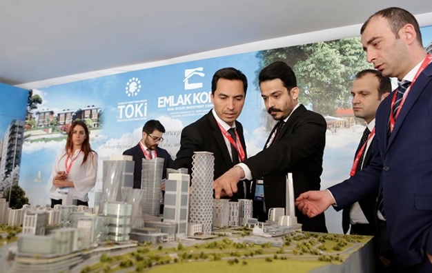 Gayrimenkul devleri 2 kıta tek şehirde