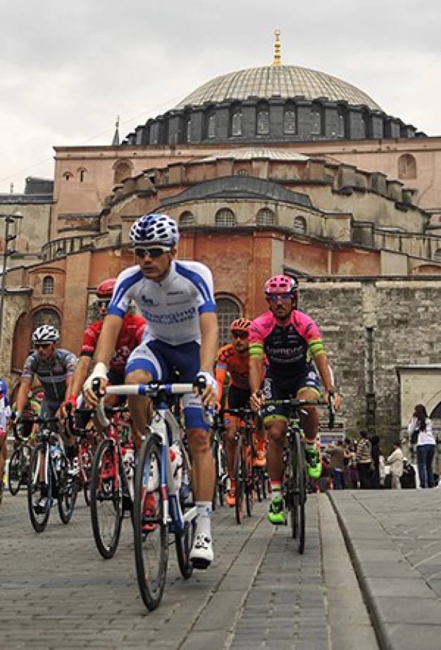 1.1 milyar Euro için koşup, pedal basacaklar