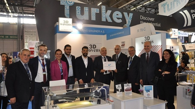 ‘Kompozitte biz de varız’