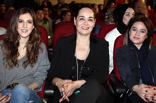 İngilizceyi eğlenerek öğreniyorlar