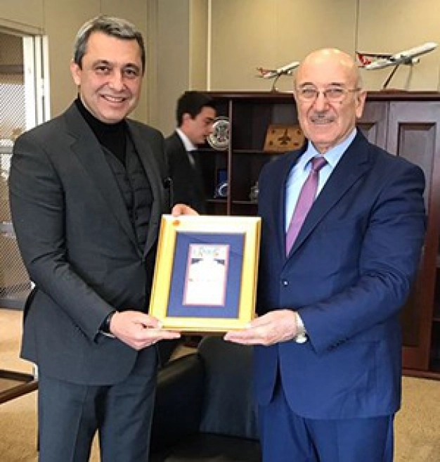 İş hacminin yarısını yan sanayiye aktarıyor