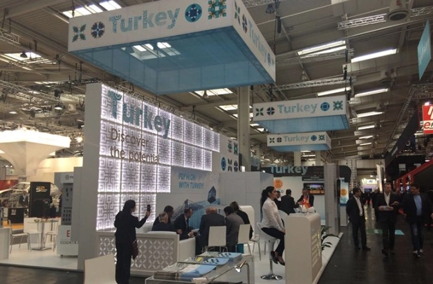 Sanayicilerin gövde gösterisi