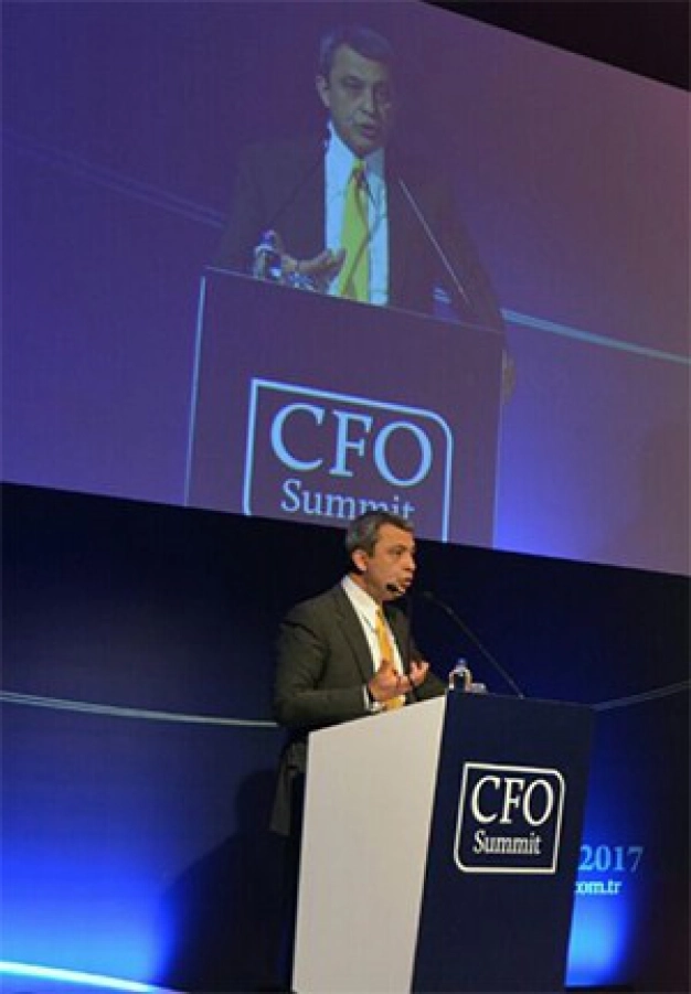 Umutlu bir patikada büyüme hikayemize devam etmeliyiz