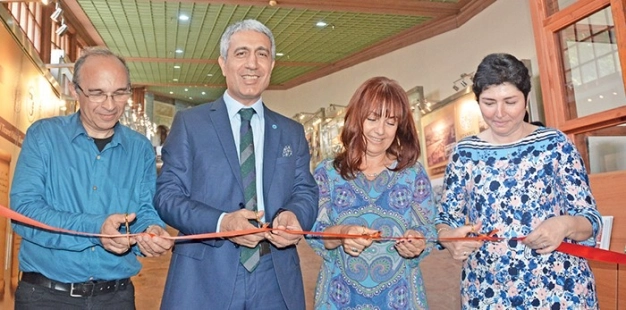 Kapı tokmaklarının sesi Hünkar Kasrı’nda