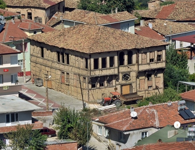 Lefke bezi yeniden hayat buldu