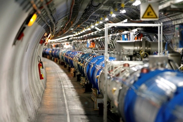 CERN’den 9 yeni ihale teklifi daha var