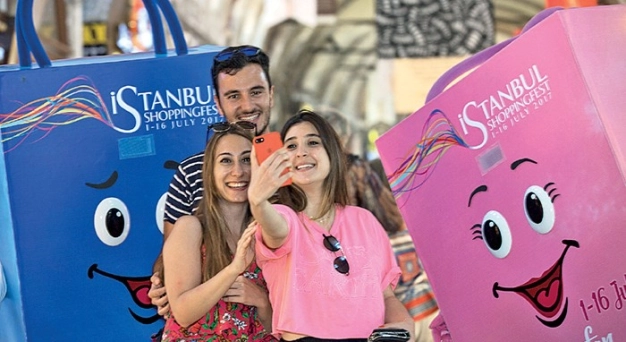 Alışveriş tutkunlarından Shopping Fest’e büyük ilgi