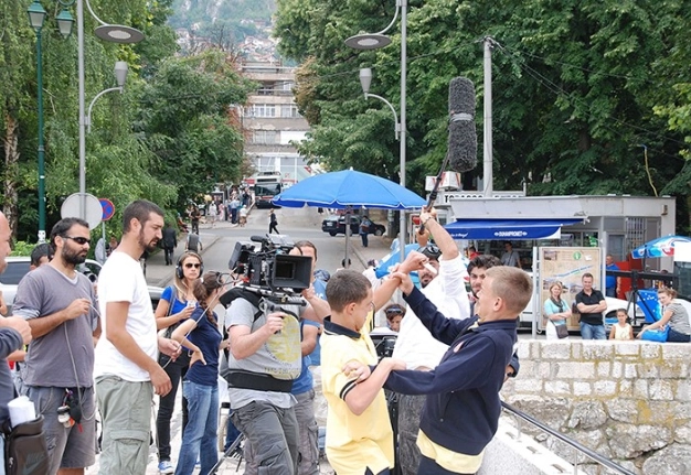 Yabancı izleyiciye dizi portalı